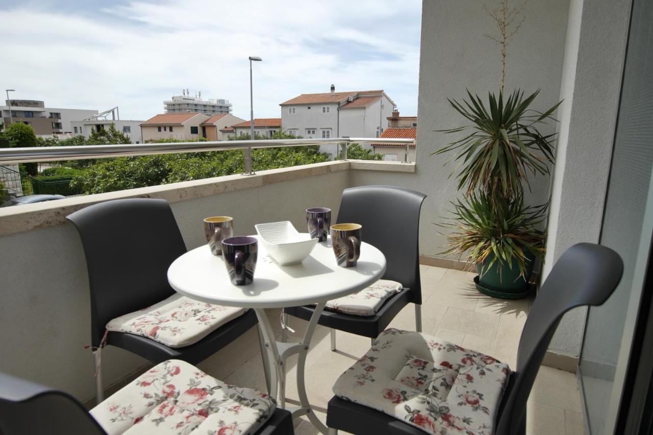 Apartments Mario Migros Makarska Exterior photo